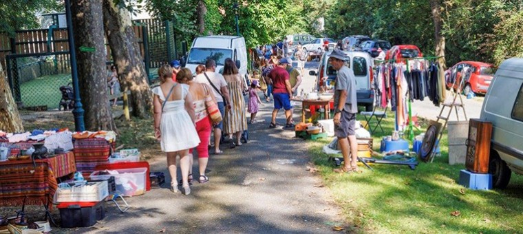 montesquiou madeleine vide grenier.jpg