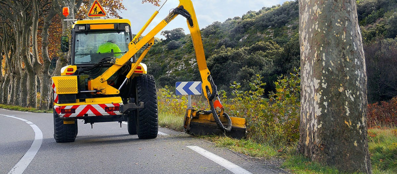 chantiers de débroussaillage sur les RN124 et RN21