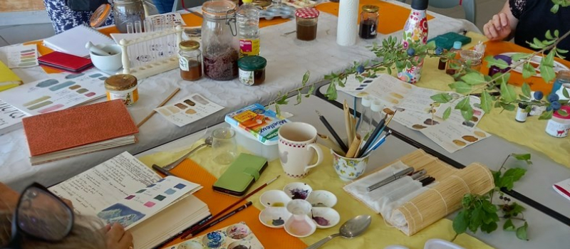 Un atelier insolite: fabriquer ses encres naturelles et peindre