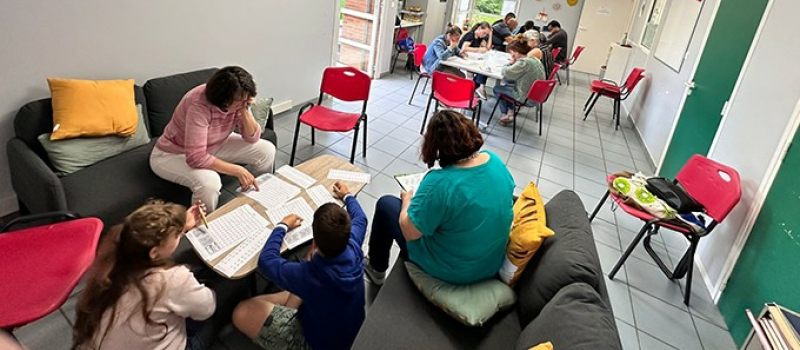 C’est bientôt la reprise pour les Cafés Signés au Centre social Espace Famille Animation