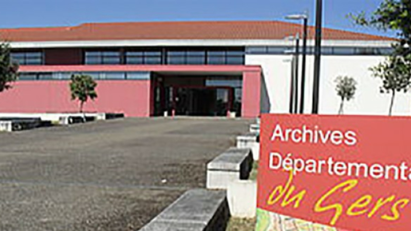 Se lancer dans la recherche des archives départementales