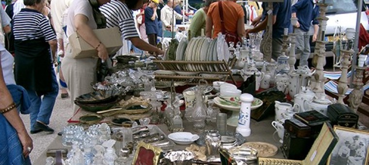 Vide_grenier_98.jpg