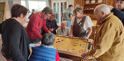 mirande lezian jeux bois.jpg