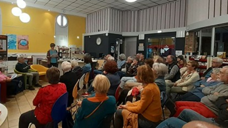 Les rencontres de la médiathèque attire un public de plus en plus nombreux