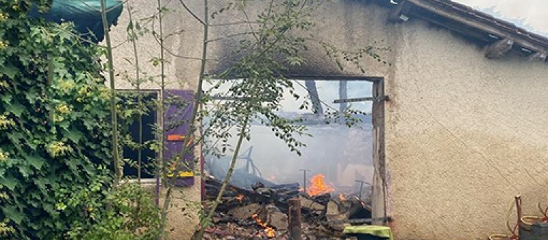 Une maison totalement détruite par un incendie