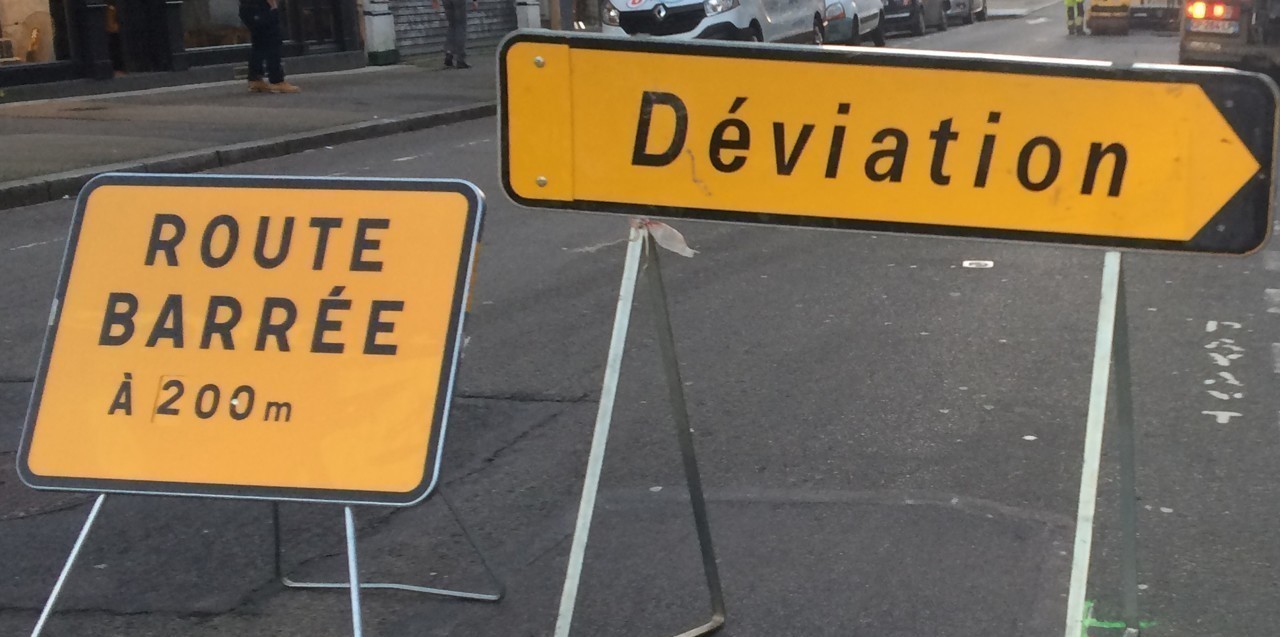 travaux-route-barree-deviation (1).jpg