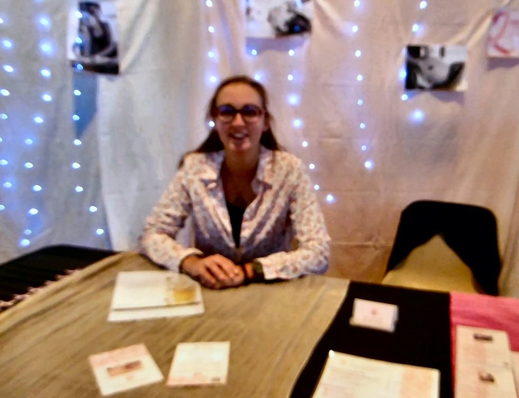 Candice lors du dernier salon du bien-être