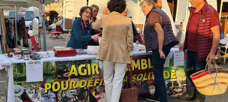 le stand sur le marché de Plaisance, photo crédit Eric Linsen