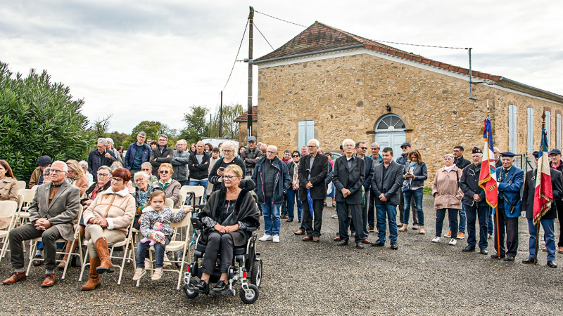 Bouzon-Gellenave: un pupitre en hommage à Maurice Parisot et au Bataillon de l'Armagnac...