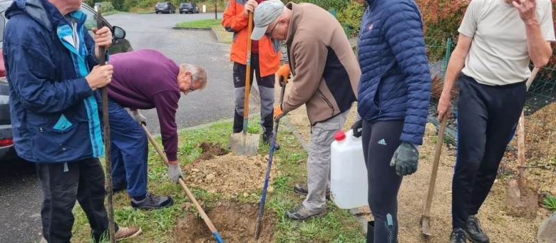 Sélectionné au Budget Participatif Gersois le projet de l'ASPAD, plantations d'arbres adaptés au changement climatique a été bien amorcé