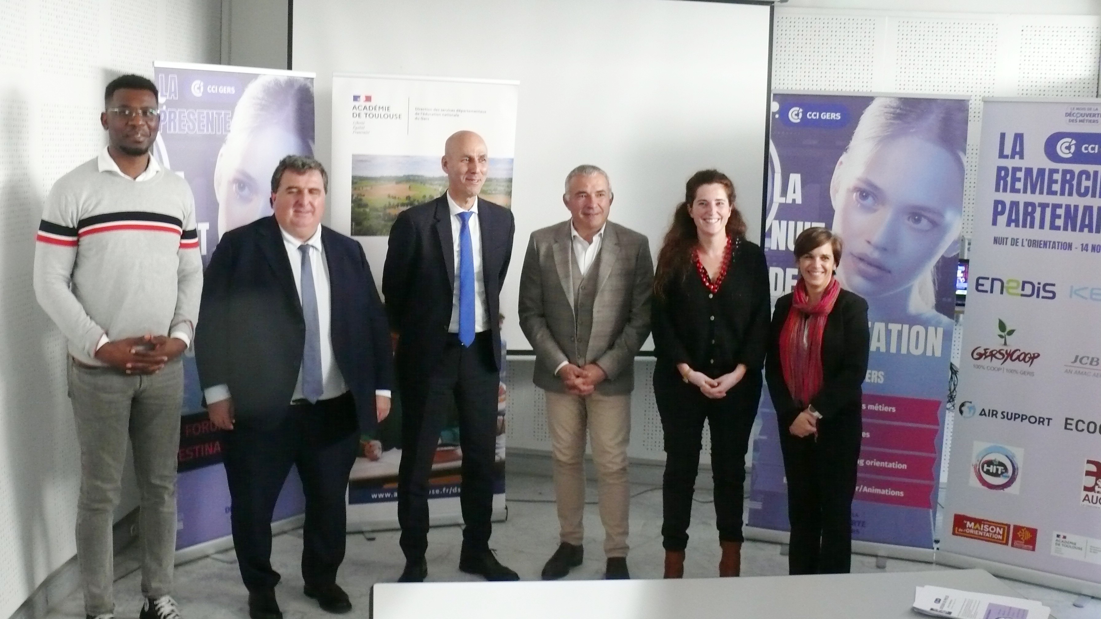 Pridi Bouekassa (Kéolis), David Taupiac (Député), Farid Djemmal (DASEN), Rémi Branet (Président CCI), Priscilla Morinet (ENEDIS), Céline Rigolet (Inspectrice d'académie)a
