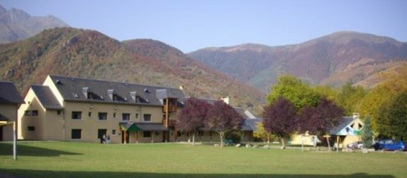 le Département inaugure les terrains de basket 3x3 au centre de vacances Oxygers à Arreau