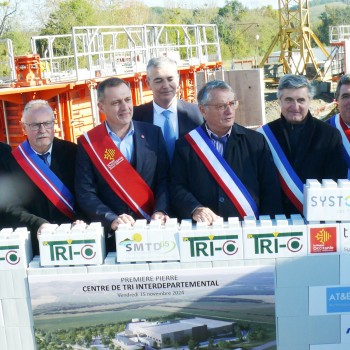 Le Centre de tri de Masseube : pose de la première pierre