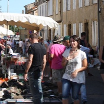 vide grenier rue rohan.jpg