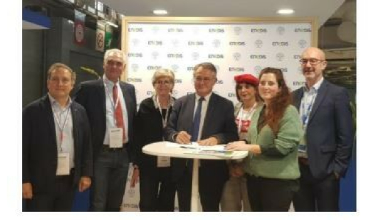 Enedis et l’AMF 32 renouvellent leur partenariat et créent un guide pratique à destination des collectivités locales