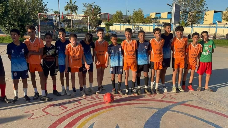 UAV Football et Basketball: une seconde vie pour les maillots de l'UAV en Afrique !