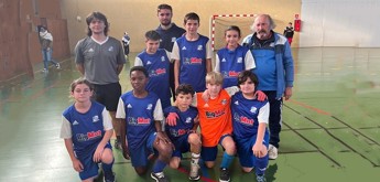 FCM U13 équipe 2 très vaillants et solidaires en futsal (002).jpg