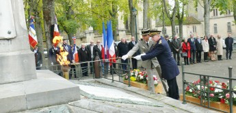 Hommage aux "Morts pour la France" pendant la guerre d'Algérie et pendant les combats du Maroc et de la Tunisie