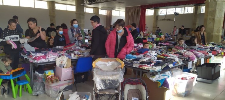 beaumarche ecole vide grenier.JPG