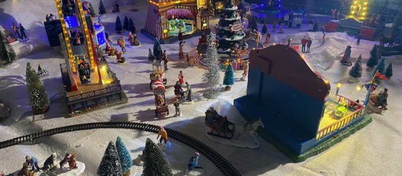 Le village miniature animé de Noël est de retour !