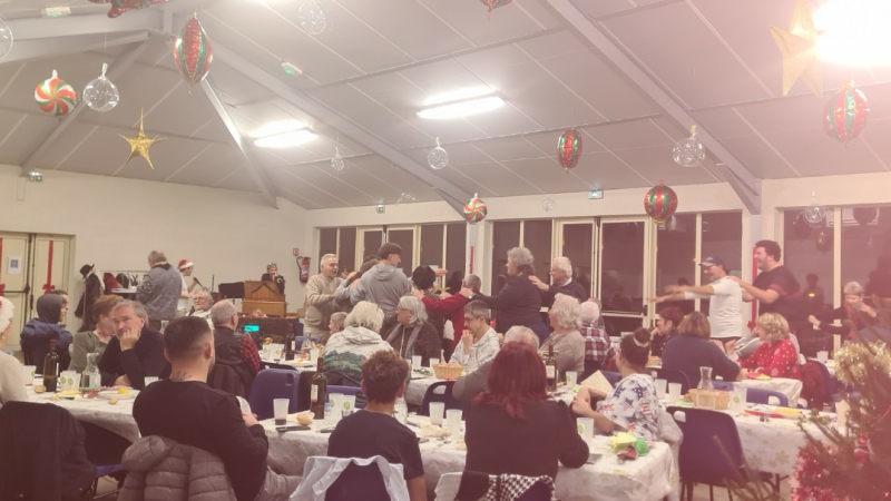 Le Noël solidaire 2024 de l'association Agir Ensemble pour Défier la Solitude