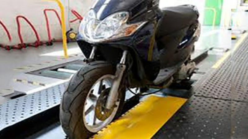 2 roues et contrôle technique finie la tolérance