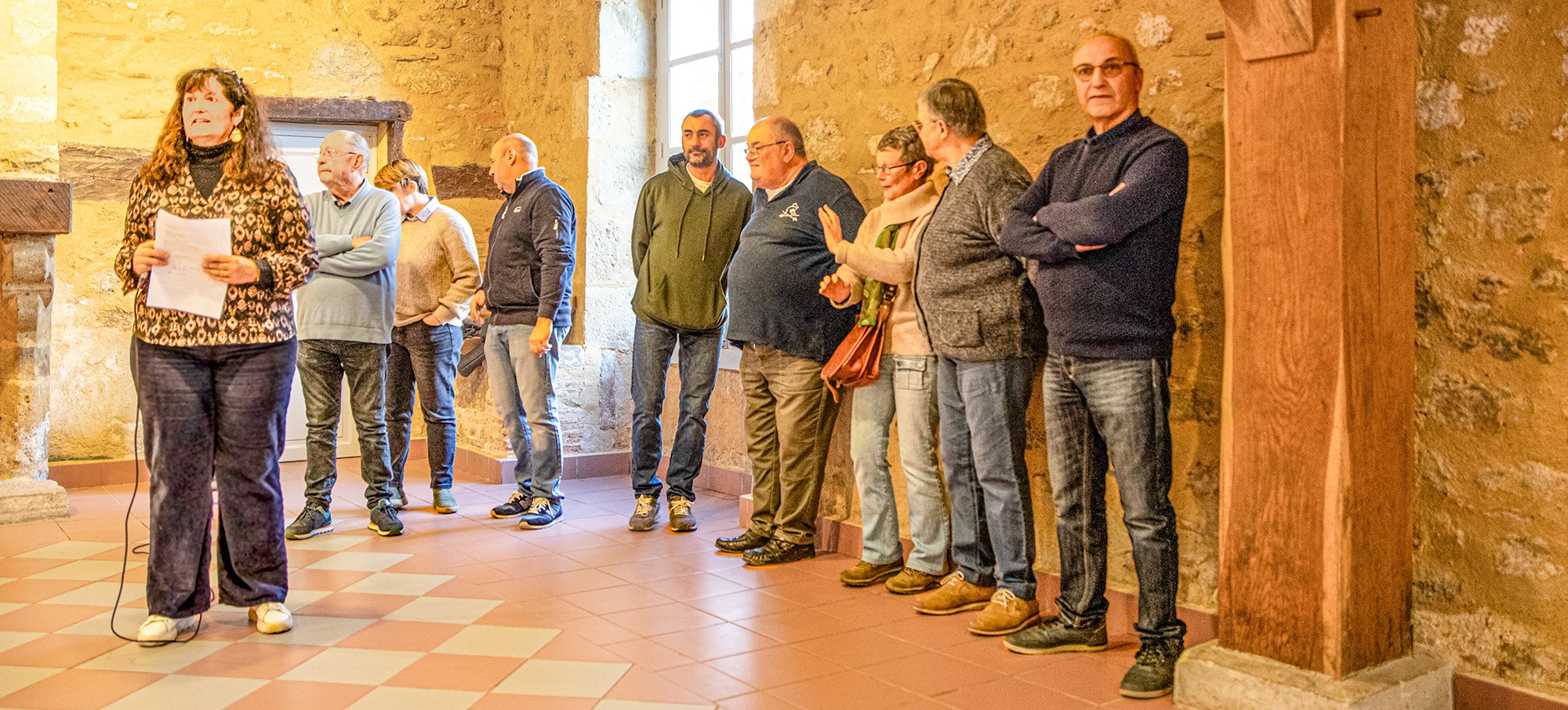 0 Véronique Thieux-Louit et des conseillers municipaux 1bis 040125.jpg