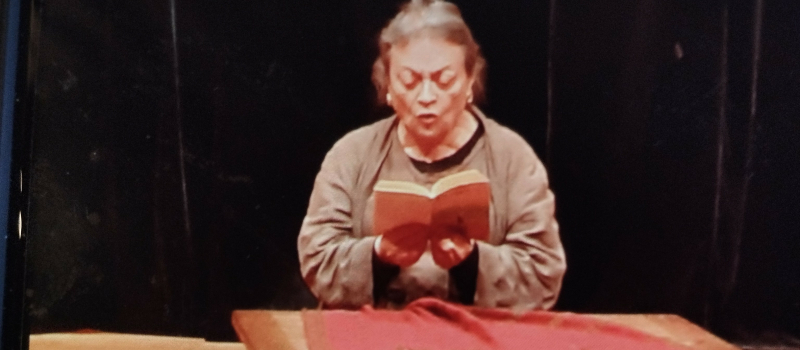 Le théâtre du Griot Blanc lit Louise Michel
