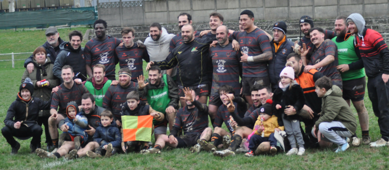 UAV Rugby: le beau cadeau du nouvel an aux entraîneurs et supporters!