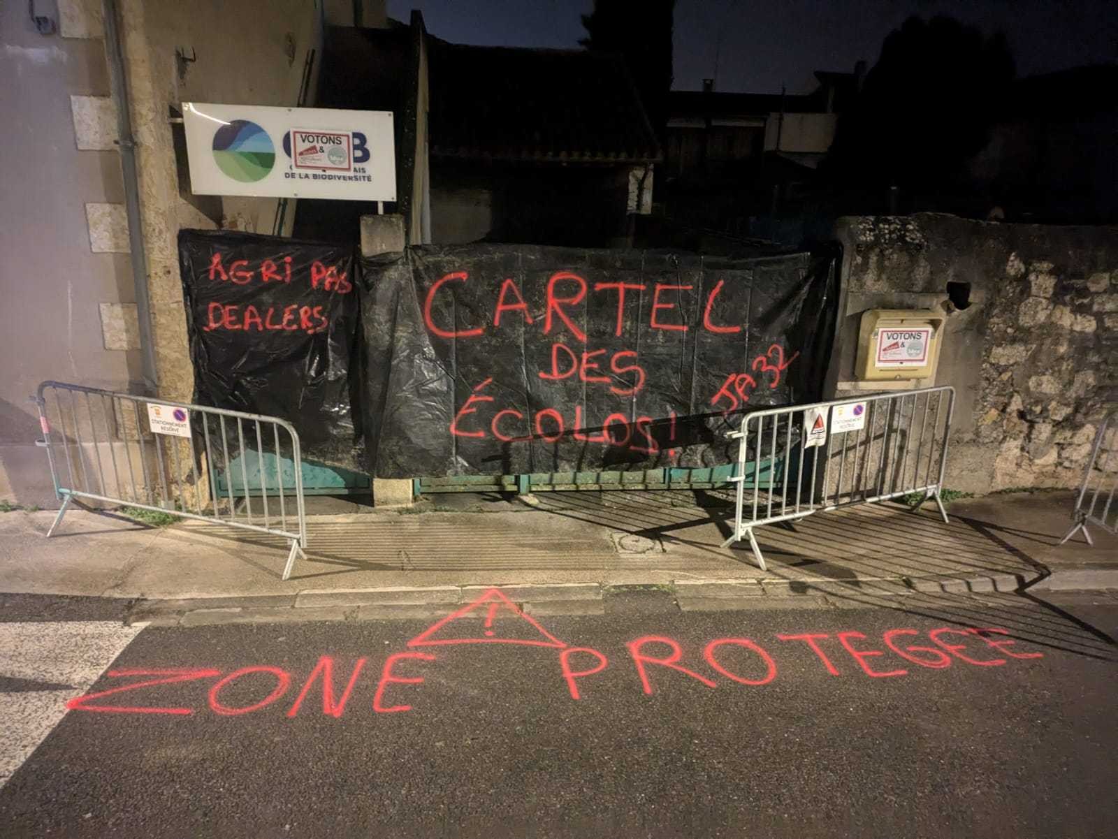 téléchargement (2).jpg