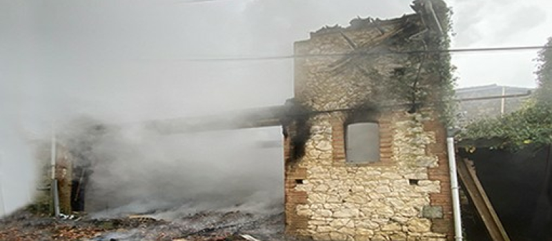 Incendie d'une remise de stockage