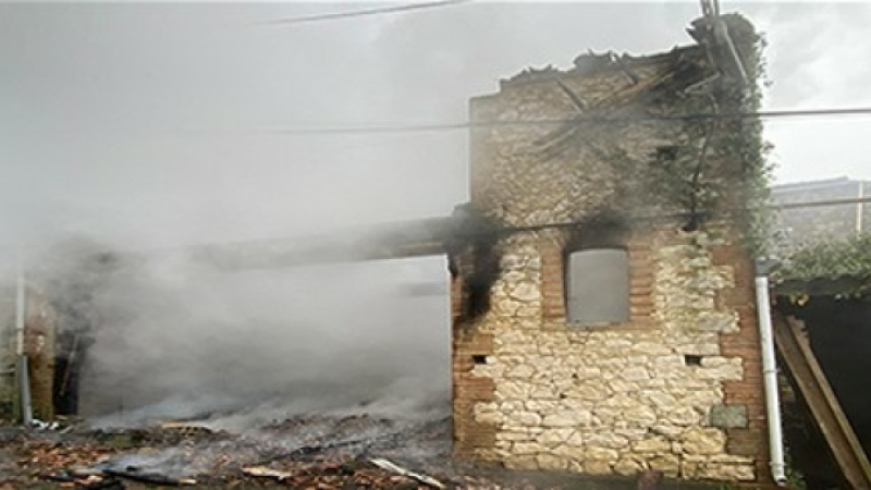 Incendie d'une remise de stockage