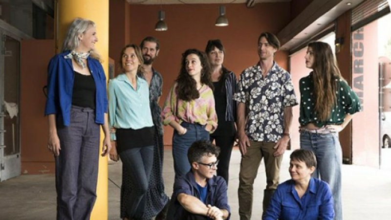 " L 'orchestre Incandescent " sur la scène de l'Astrada