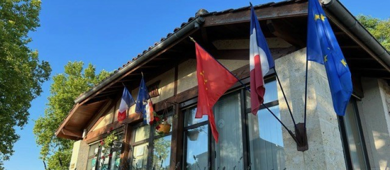 Distribution du 22ᵉme bulletin municipal de Roquebrune : un moment de partage et de proximité