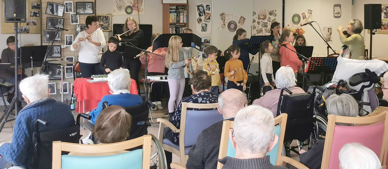 Un concert intergénérationnel plein d'émotions à l'EHPAD Val de Gers