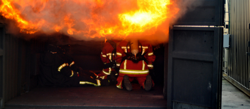 Les autorités du département découvrent le caisson de feu