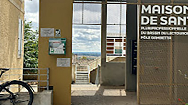 Une orthoptiste à la Maison de santé