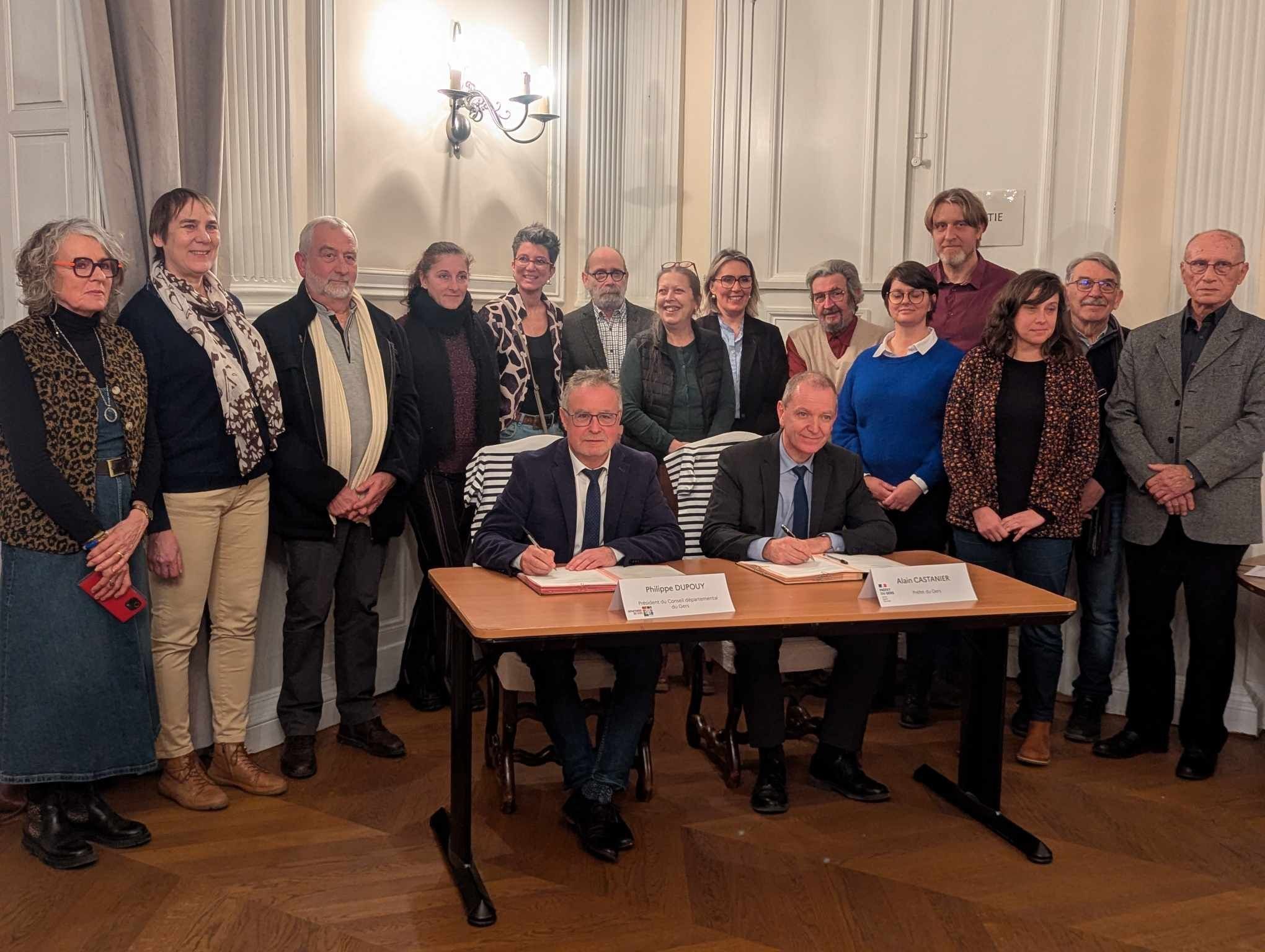 Photo signature Guid'Asso INFOASSO32.jpg