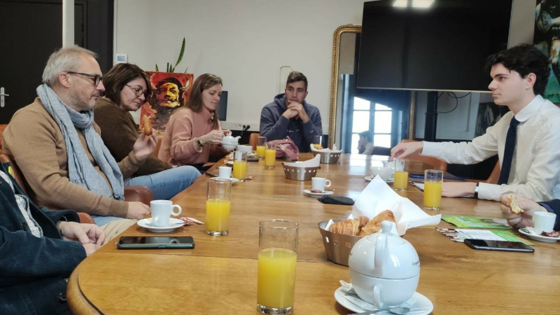 Flavio Dalmau a donné le coup d'envoi du premier "Petit-Déjeuner de Réflexion"