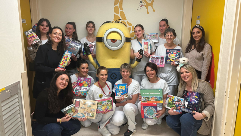 Des cadeaux et des sourires : une belle action en pédiatrie