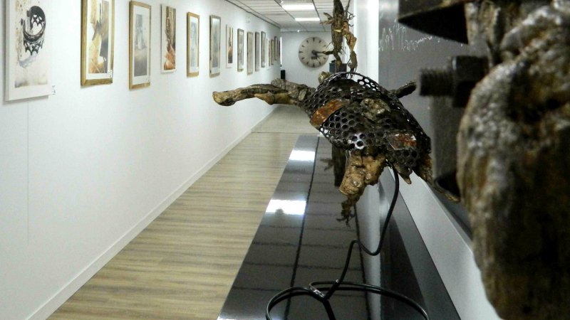 Deux artistes locaux, Carole Joubin et Vagalar, au "Couloir du Temps" de la Manufacture