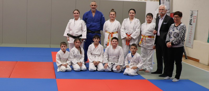 Tatamis neufs au dojo