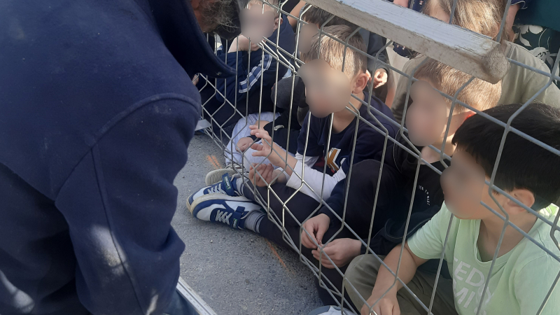Les enfants de l'école ont visité le chantier du Vieux Pont.
