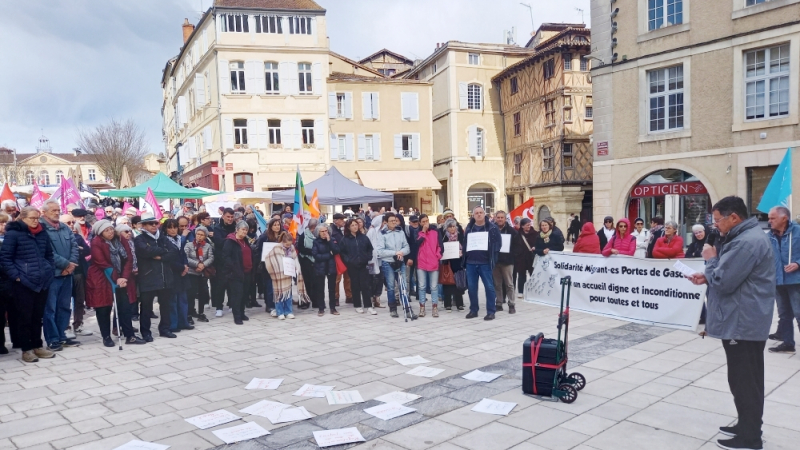 Rassemblement de 150 manifestants pour dénoncer le racisme et pour une égalité des droits