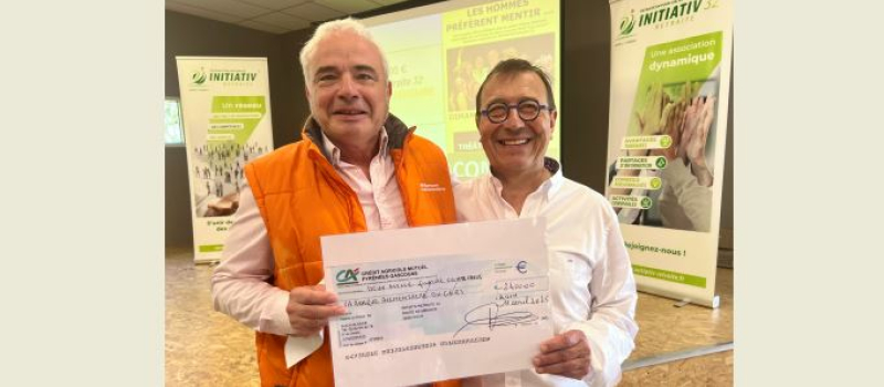 Initiativ’Retraite 32 remet un chèque à la Banque Alimentaire