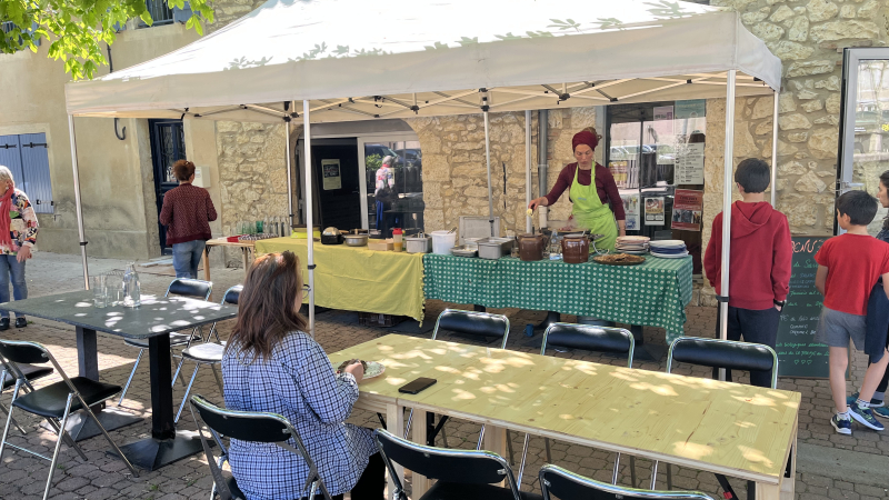 Une cantine associative pour aider les personnes en difficultés