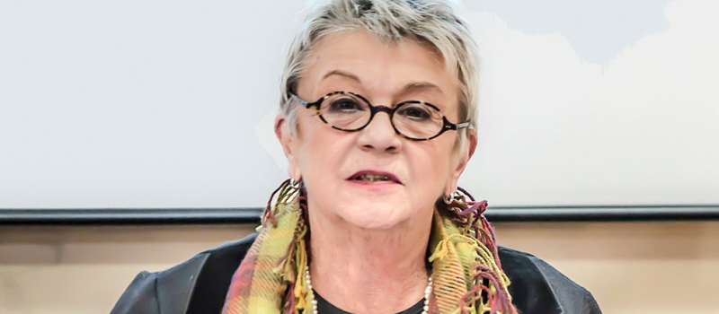 Hommage à Elisabeth Mitterrand