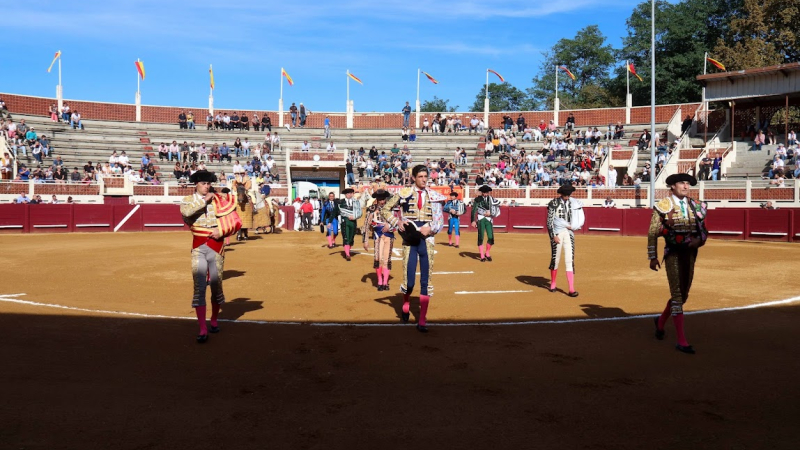 Journée taurine aux arènes Nimeño II : location ouverte
