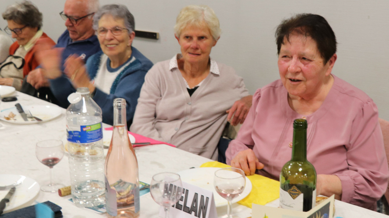 Génération Mouvement (encore) à table