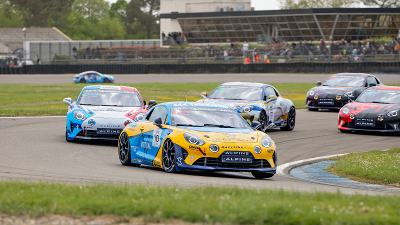 Belles courses des Coupes de Pâques à Nogaro malgré la pluie samedi et dimanche (2 complété)